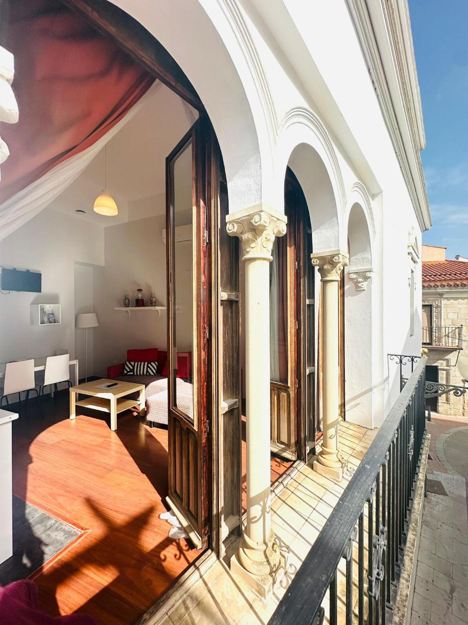 Apartamentos Templo Diana -Vistas Historicas- เมรีดา ภายนอก รูปภาพ