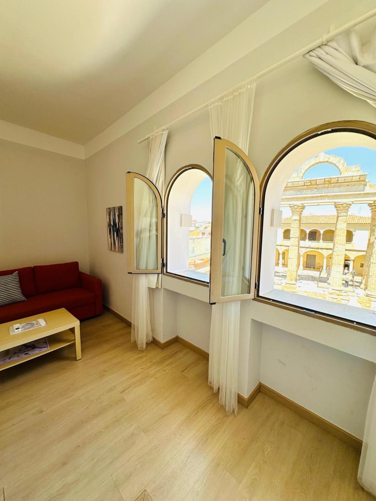 Apartamentos Templo Diana -Vistas Historicas- เมรีดา ภายนอก รูปภาพ