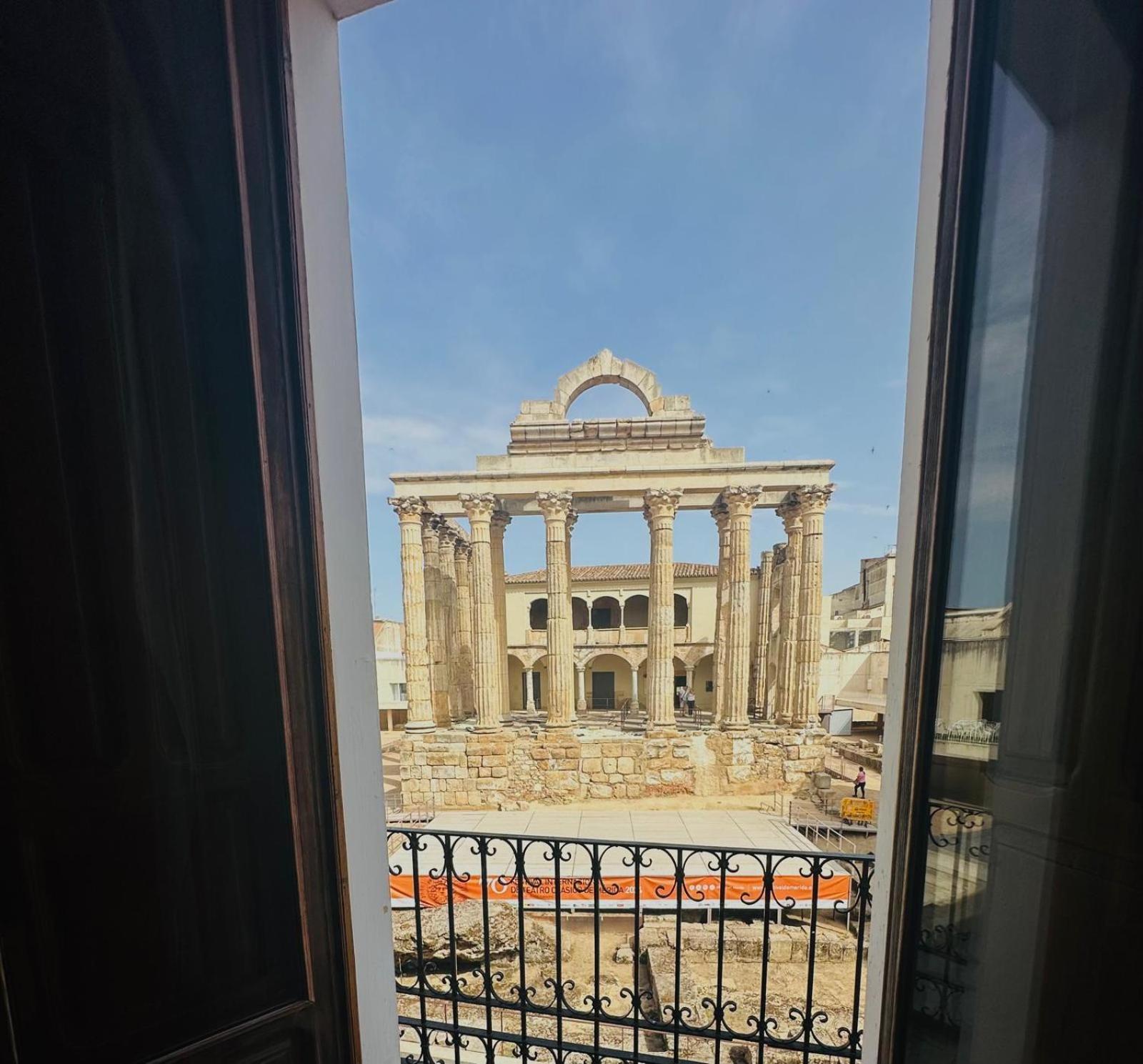 Apartamentos Templo Diana -Vistas Historicas- เมรีดา ภายนอก รูปภาพ