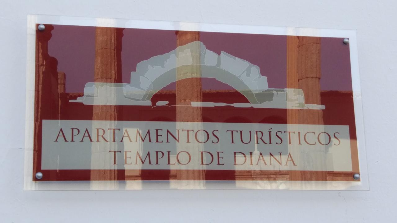 Apartamentos Templo Diana -Vistas Historicas- เมรีดา ภายนอก รูปภาพ